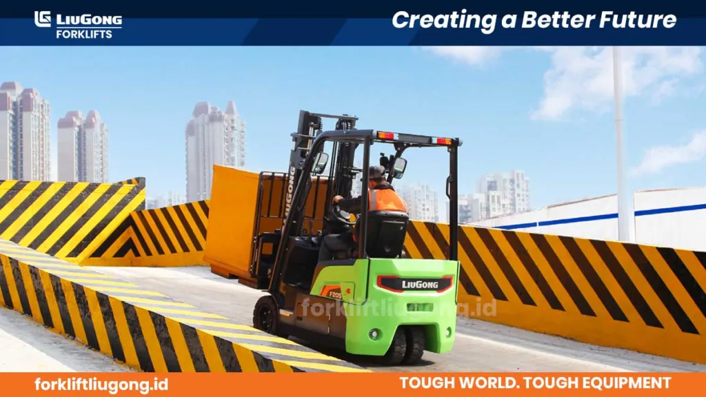 Apa Itu Forklift? Definisi, Fungsi, dan Peran Vital dalam Industri